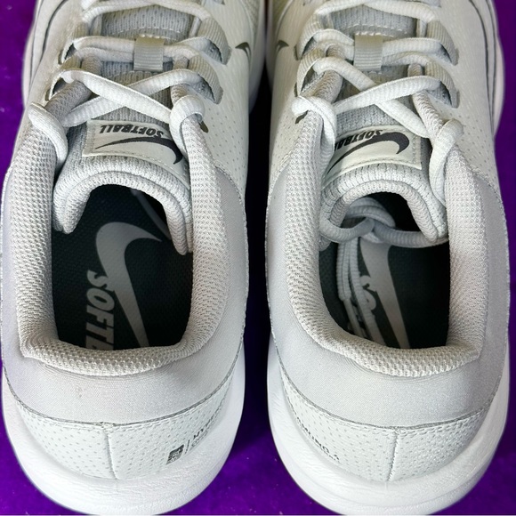 Nike Hyperdiamond 4 Pro MCS Softball Cleats DC8990-004 Women’s size 11 - Picture 5 of 11